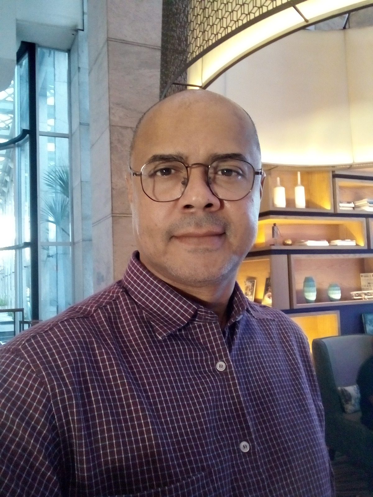 Dr. Ronaldo Santana Santos